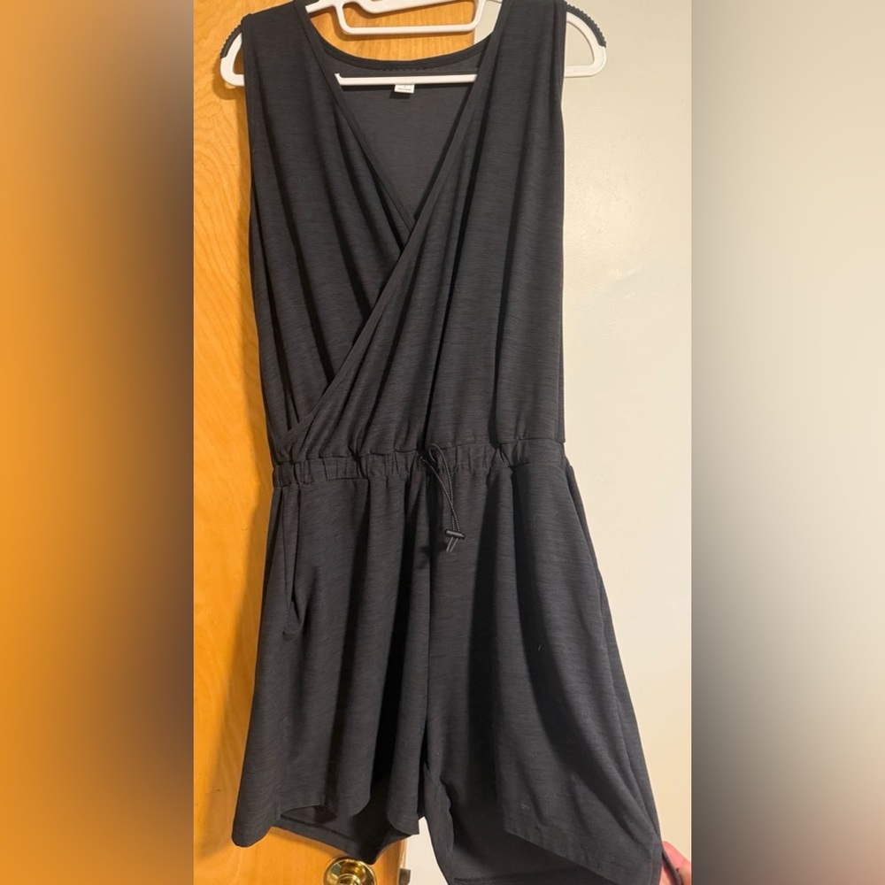 Old Navy Black Sleeveless Jumpsuit